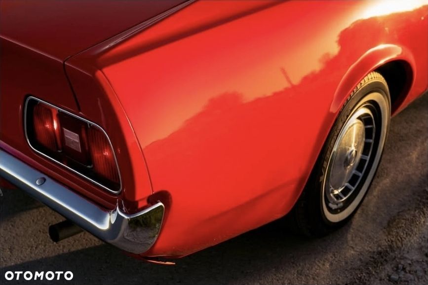 Ford Mustang - 6
