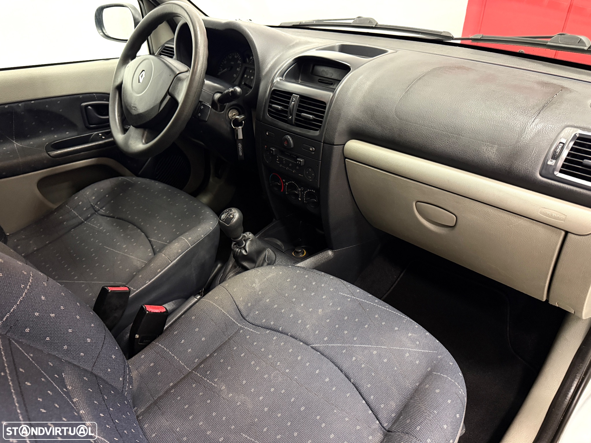 Renault Clio 1.2 16V Extreme - 11