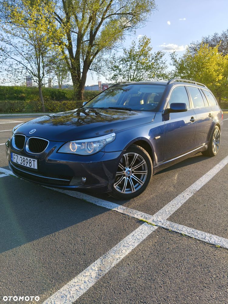 BMW Seria 5 525d - 18