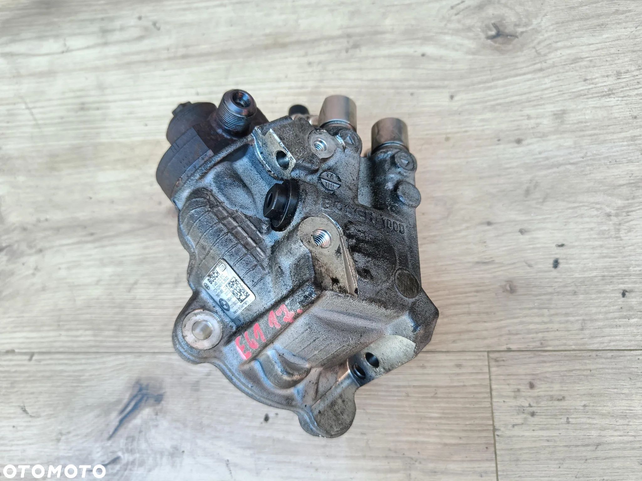 BMW E60 E87 E90 2.0D N47 POMPA WTRYSKOWA 7807495 - 1