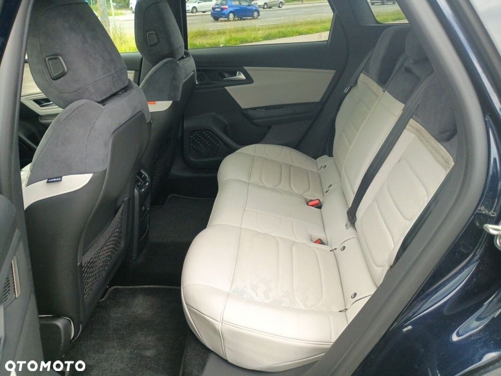 Citroën C5X 1.6 PHEV 225 Hypnos EAT8 - 10