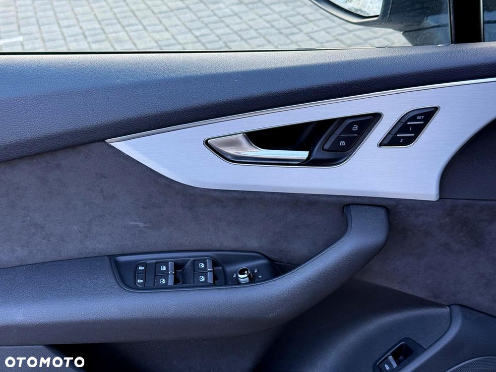 Audi Q7 45 TDI quattro tiptronic S line - 25