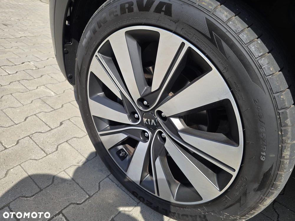 Kia Sportage 1.7 CRDI 2WD Dream-Team Edition - 40