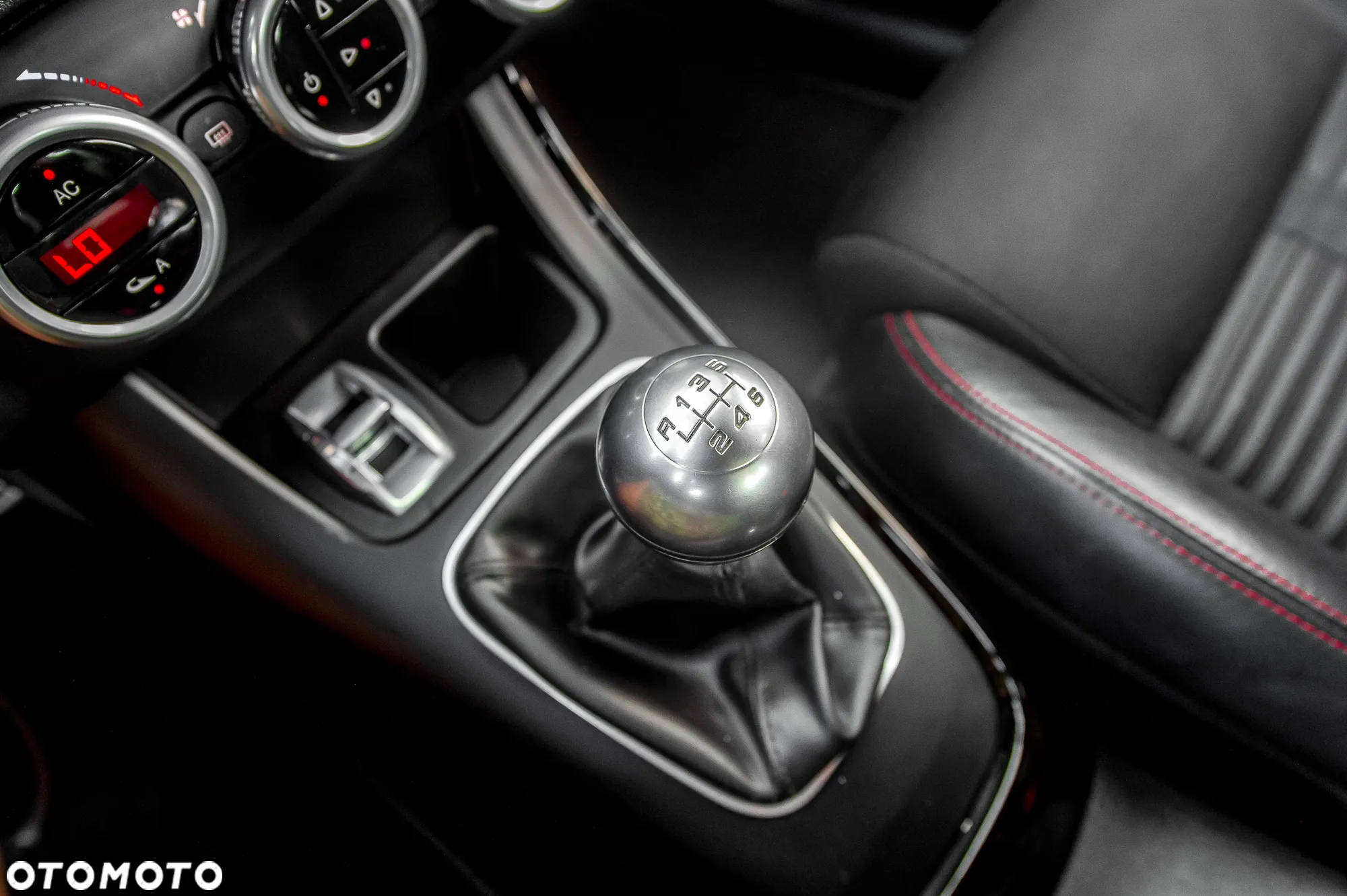 Alfa Romeo Giulietta 1.4 TB 16V Multiair - 30