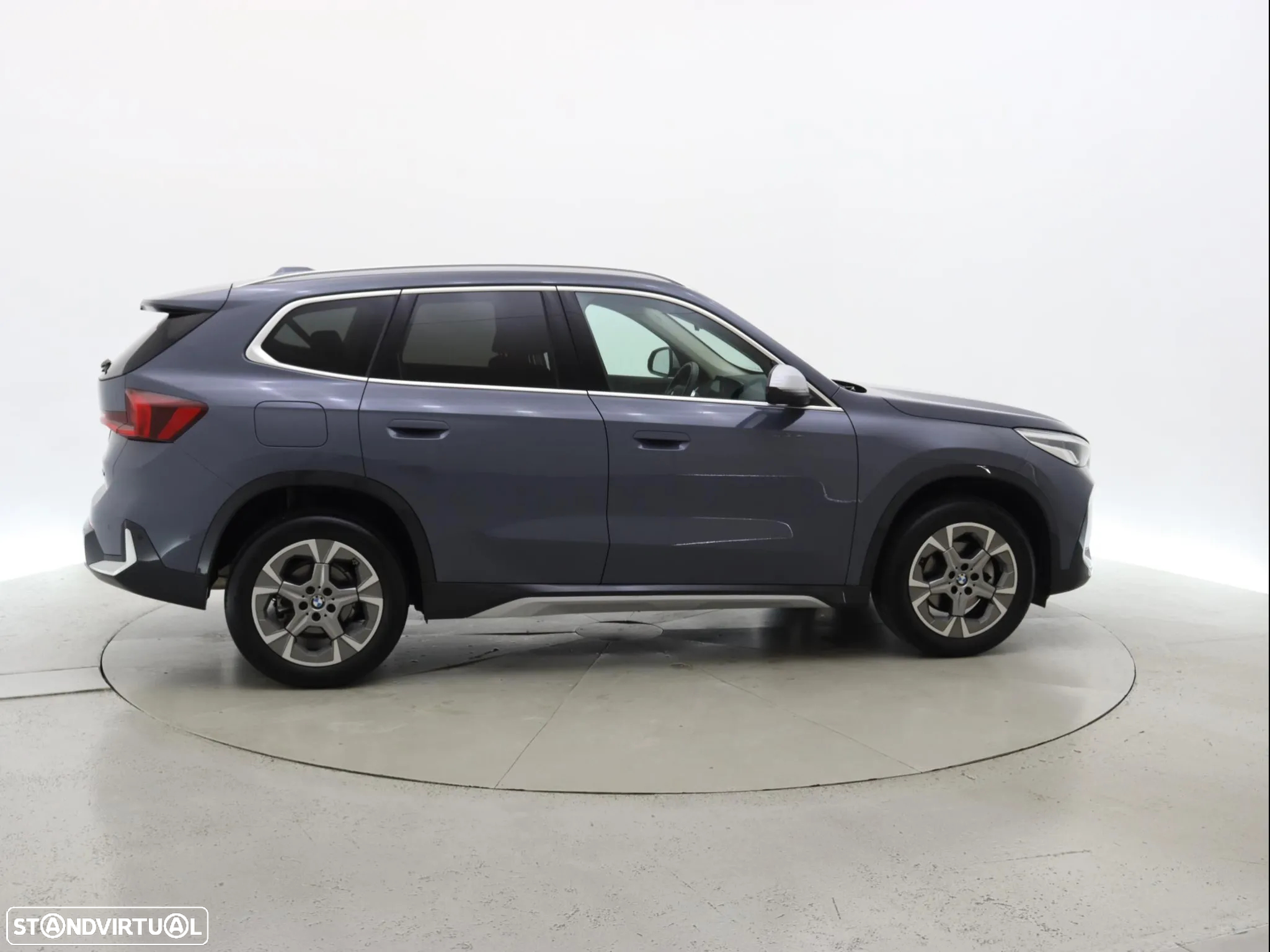 BMW X1 sDrive18i xLine - 10