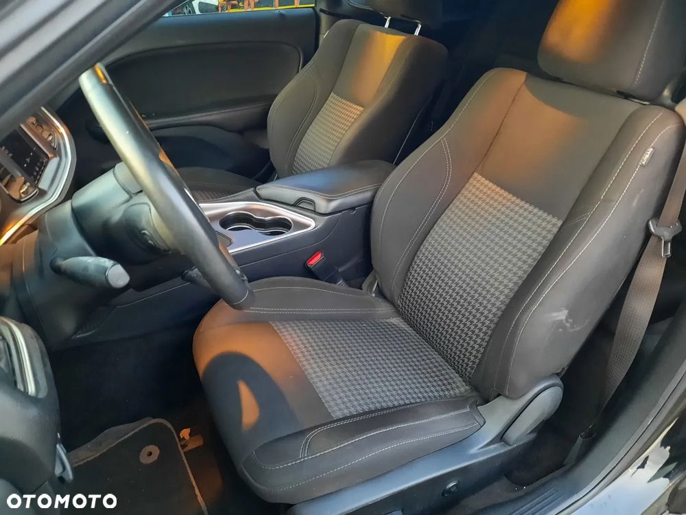 Dodge Challenger 3.6 SXT - 20