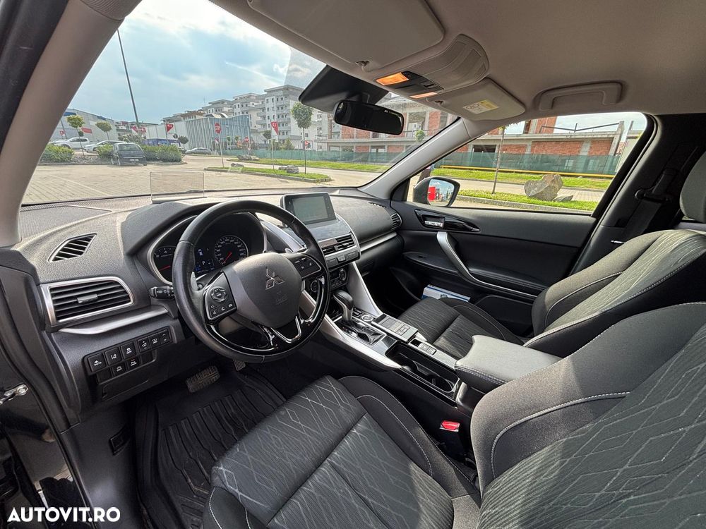 Mitsubishi Eclipse-Cross 1.5 T-MIVEC ClearTec CVT 4WD Intro Edition - 8
