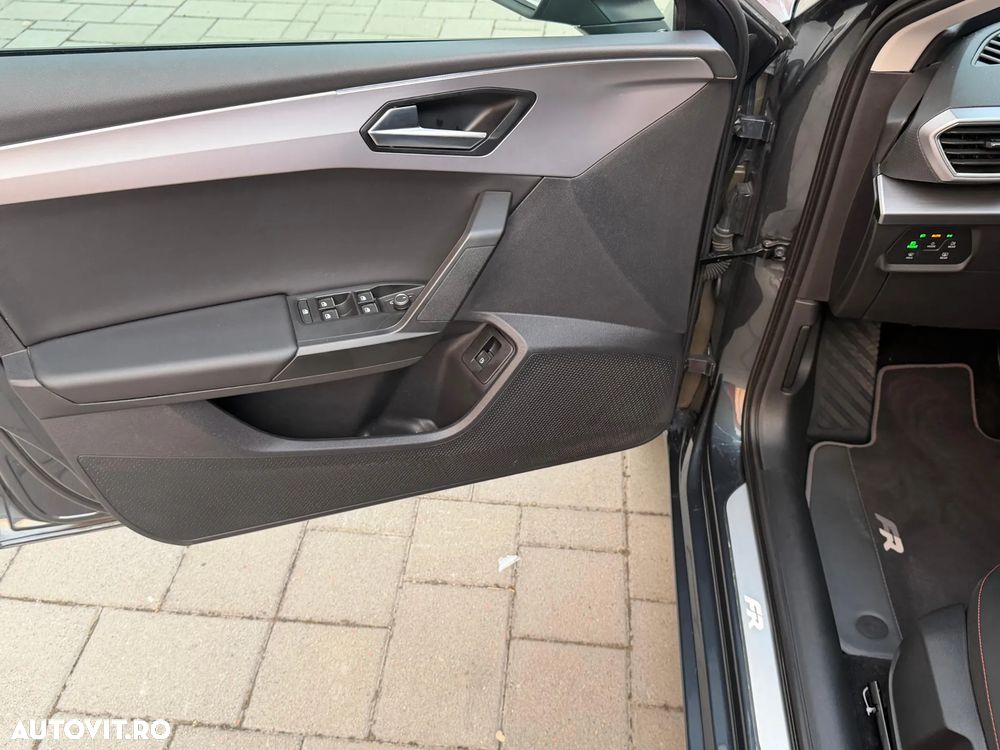 SEAT Leon 2022 — imagine 30