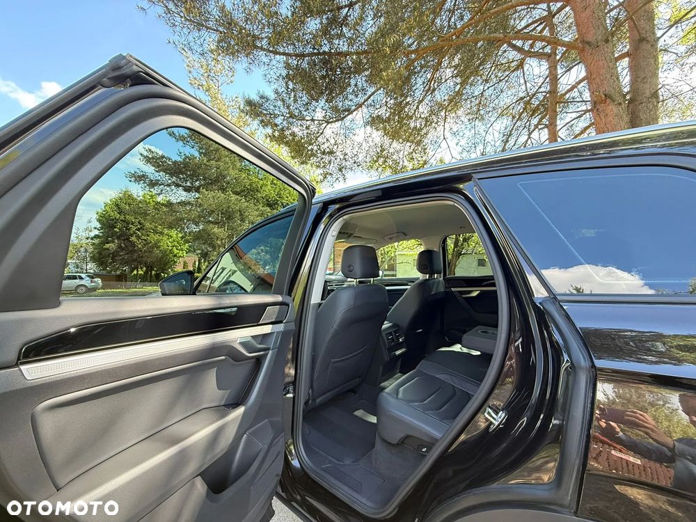 Volkswagen Touareg 3.0 V6 TDI SCR 4Mot Elegance - 22