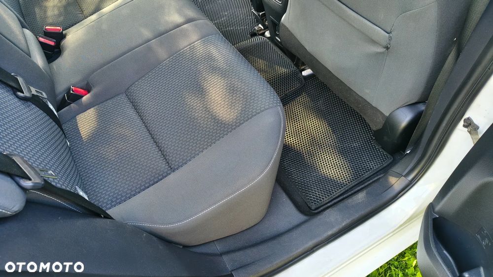 Toyota Corolla 1.4 D-4D Comfort - 15