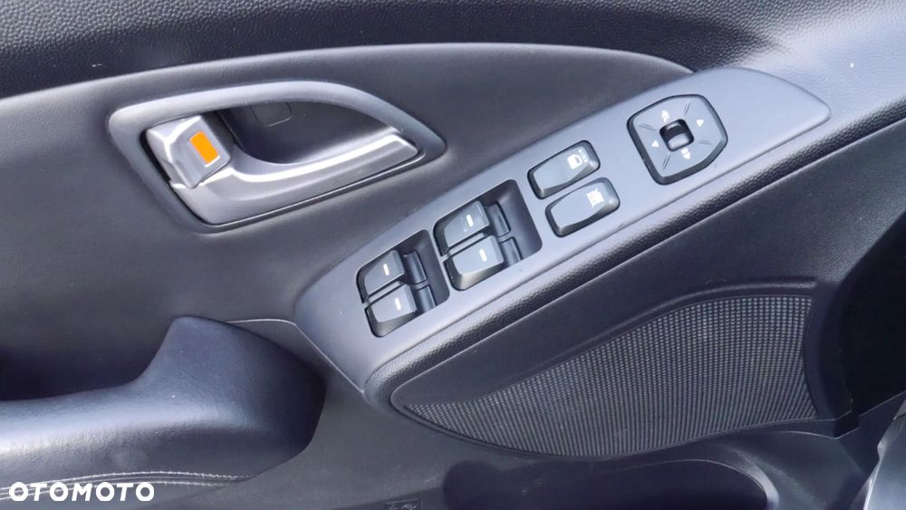 Hyundai ix35 1.7 CRDi 2WD blue Comfort - 22