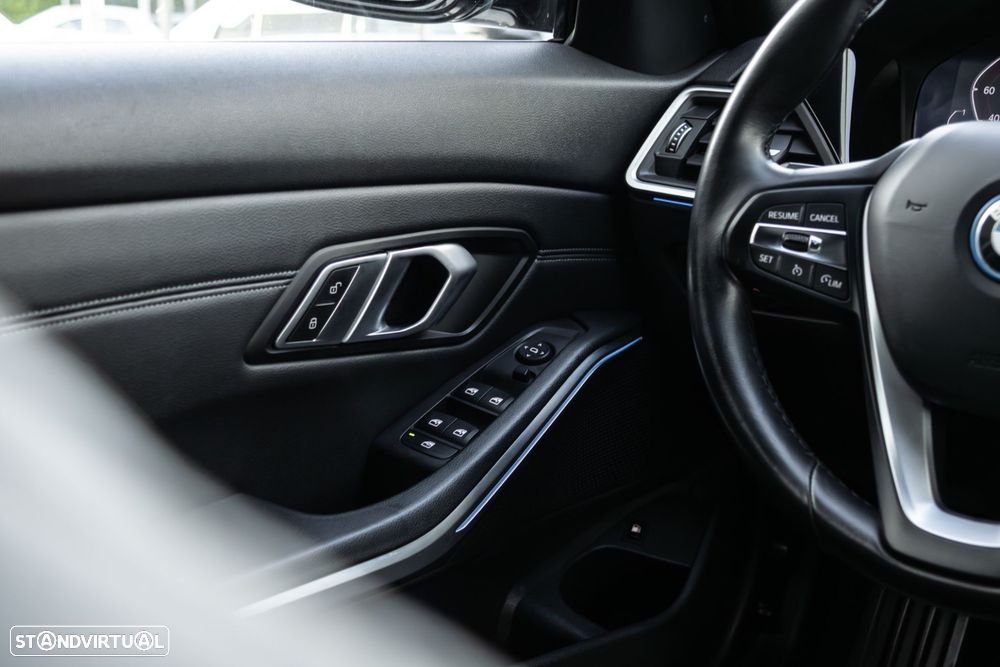 BMW 320 e Line Sport Auto - 25