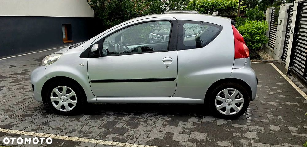 Peugeot 107 1.0 Trendy - 10