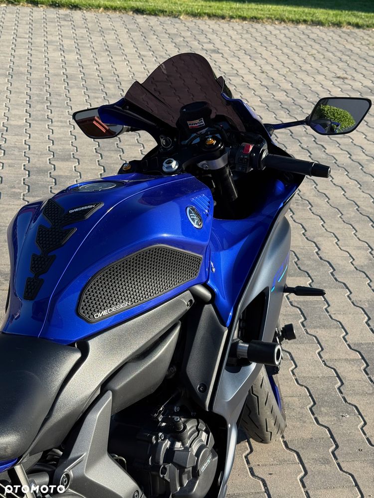 Yamaha R7 - 3