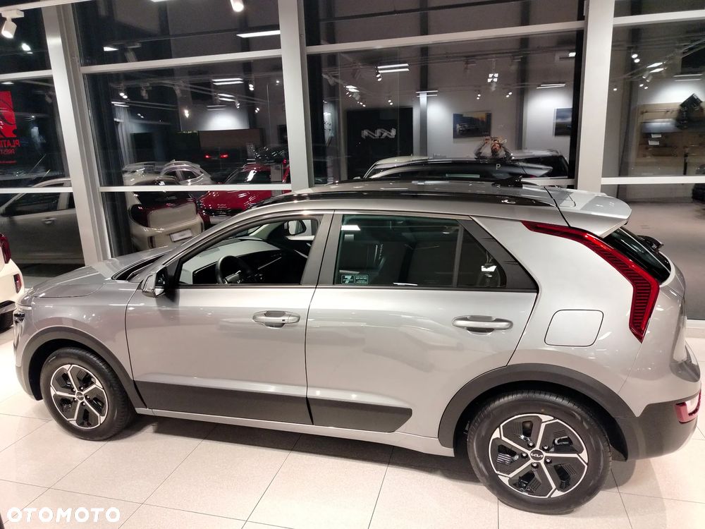 Kia Niro 1.6 GDI Hybrid M - 4