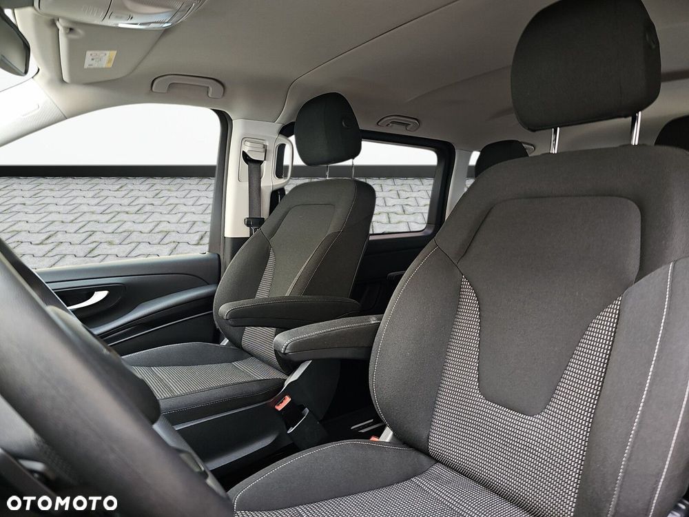 Mercedes-Benz Klasa V - 15