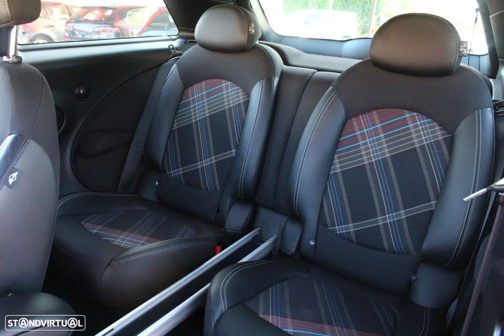 MINI Paceman Cooper S - 11