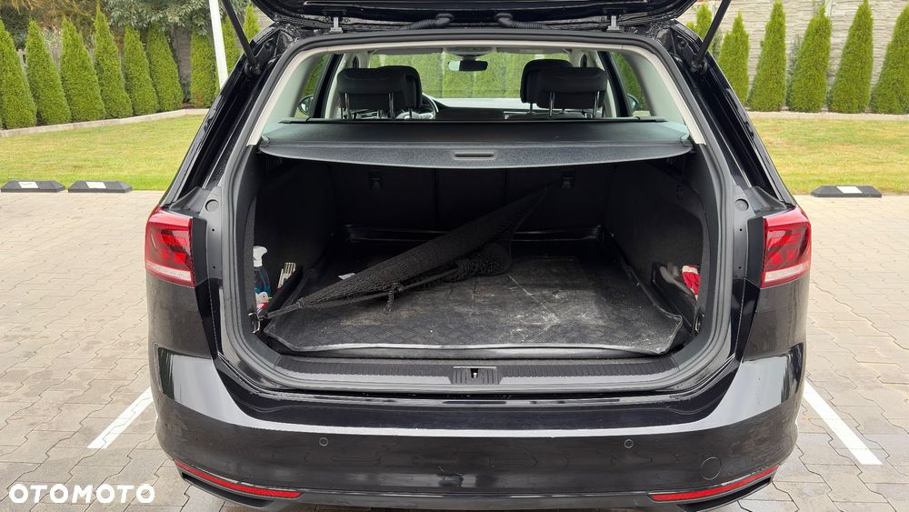 Volkswagen Passat - 10