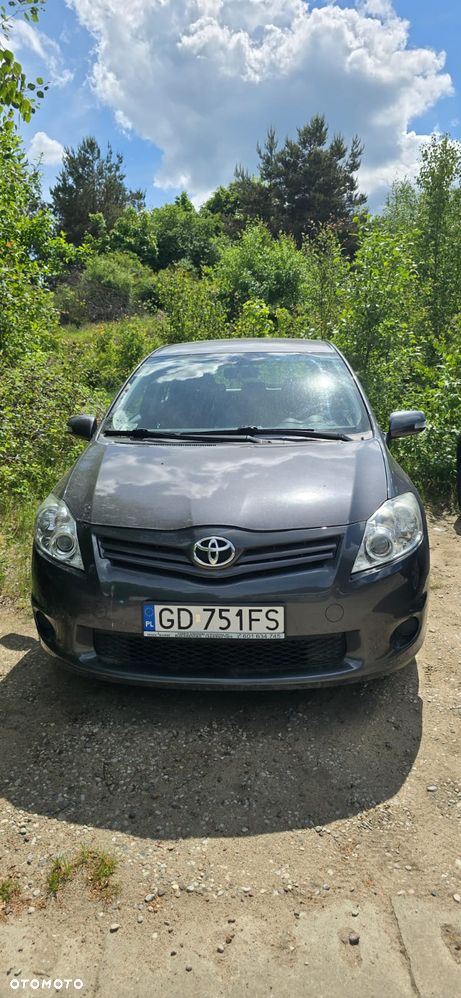 Toyota Auris - 2