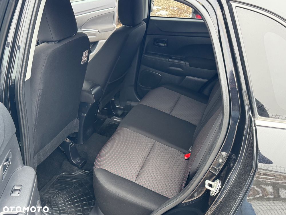 Mitsubishi ASX 1.6 DI-D 2WD Top - 24