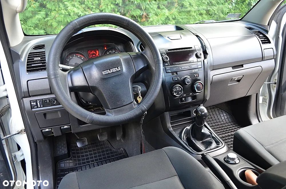 Isuzu D-Max 1.9 DC L - 13