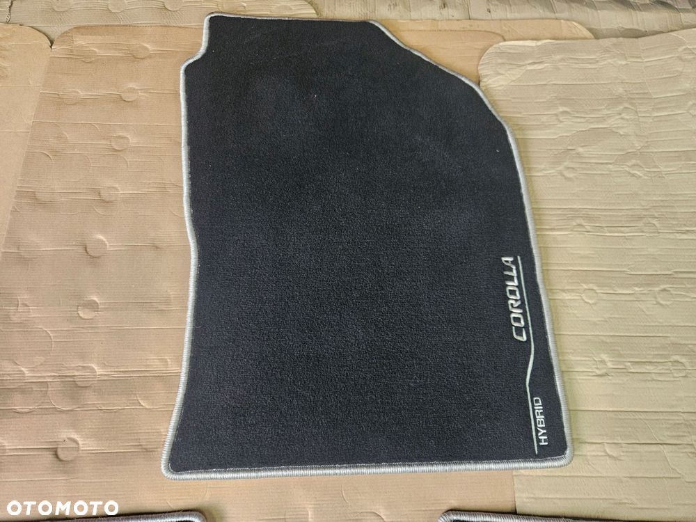 toyota corolla e21 19-25 dywaniki welurowe oryginał - 4