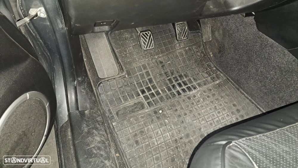 Suzuki Grand Vitara 1.9 DDiS X-Premium - 14