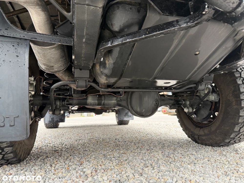 Land Rover Defender 2.4 TD4 S - 9