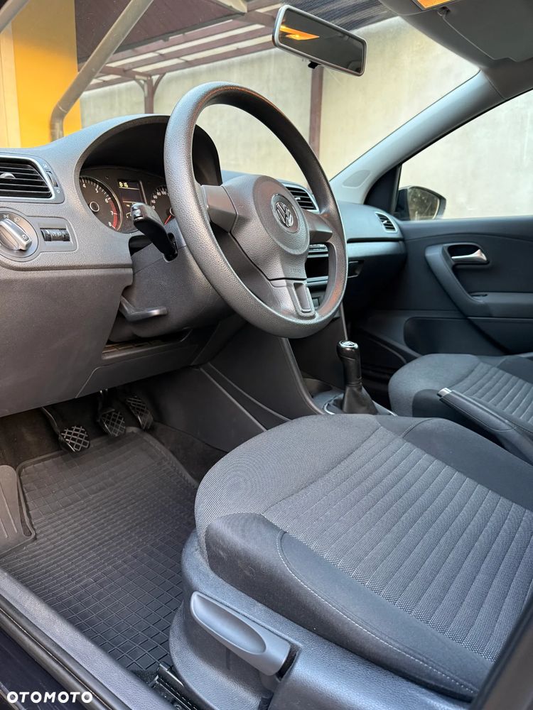 Volkswagen Polo - 13