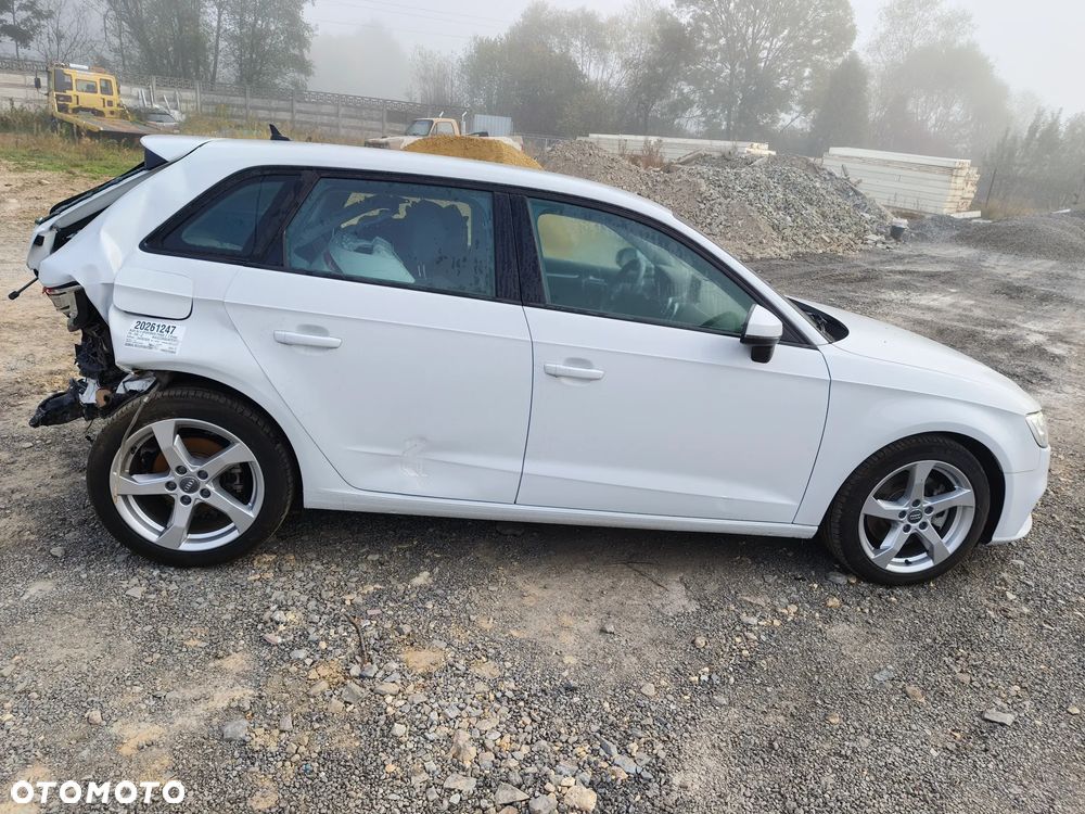 Audi A3 Sportback - 16