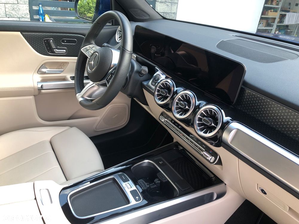 Mercedes-Benz GLB - 19