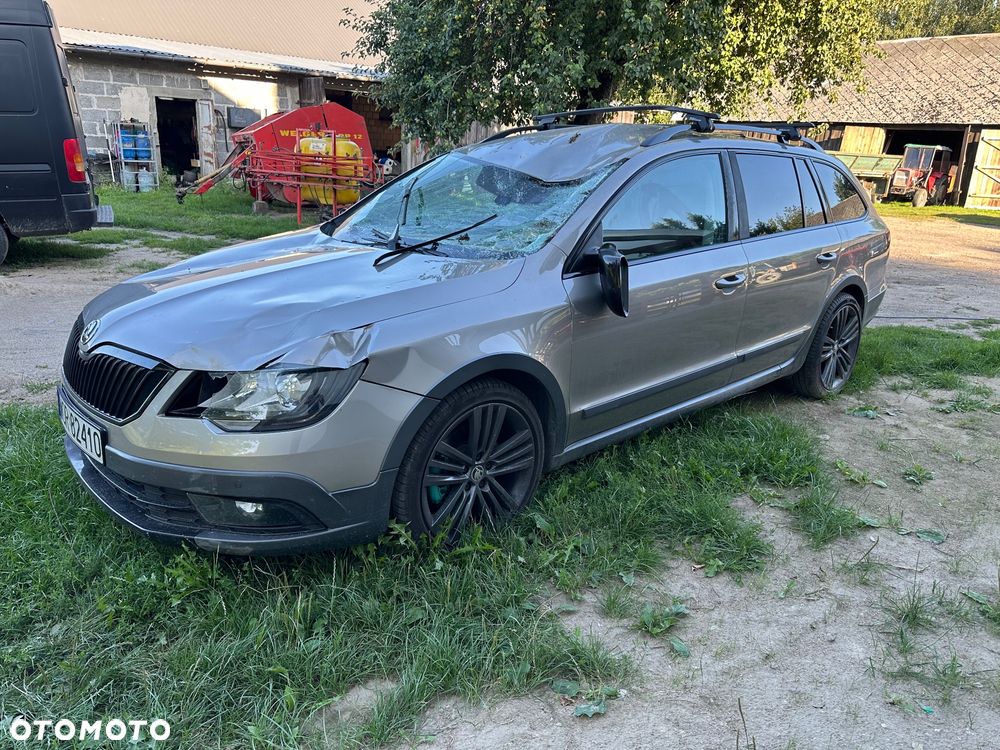 Skoda Superb 2.0 TDI 4x4 Platinum Outdoor DSG - 2