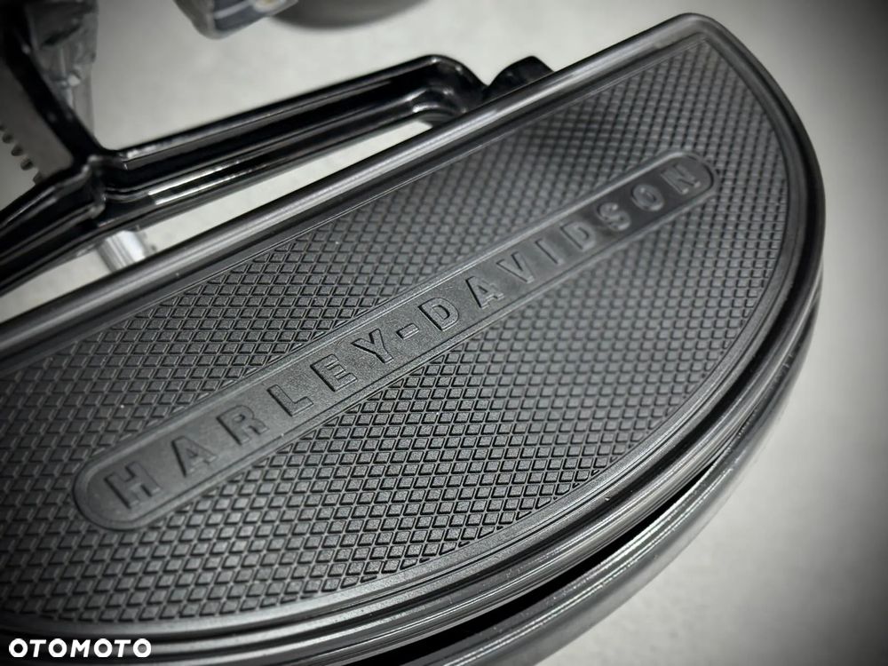 Harley-Davidson Softail Slim - 18