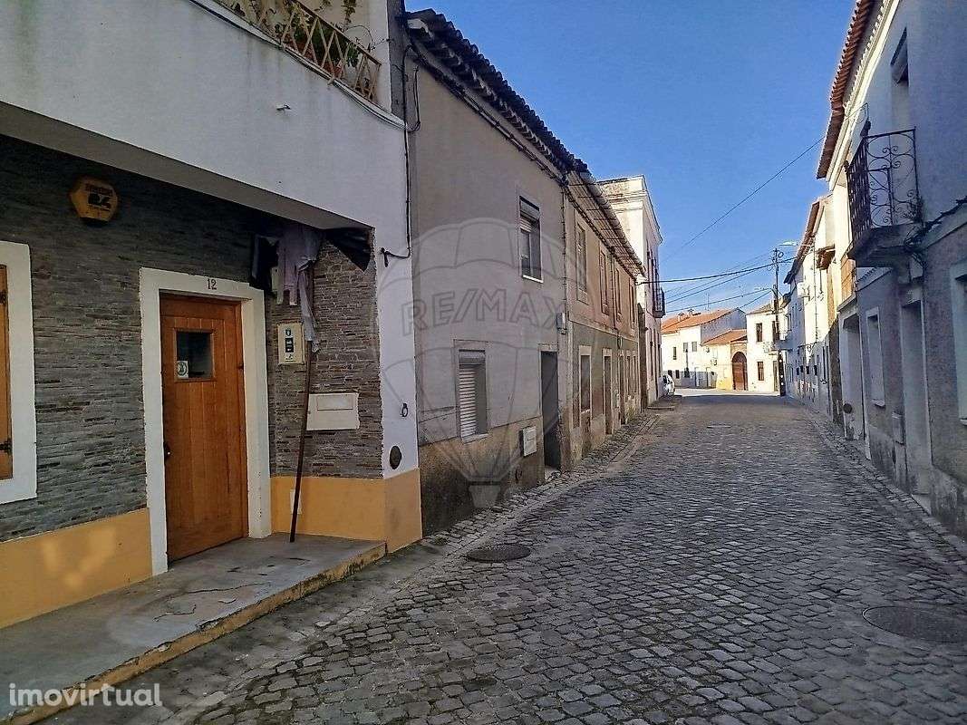 Moradia T5 para venda - Grande imagem: 2/19