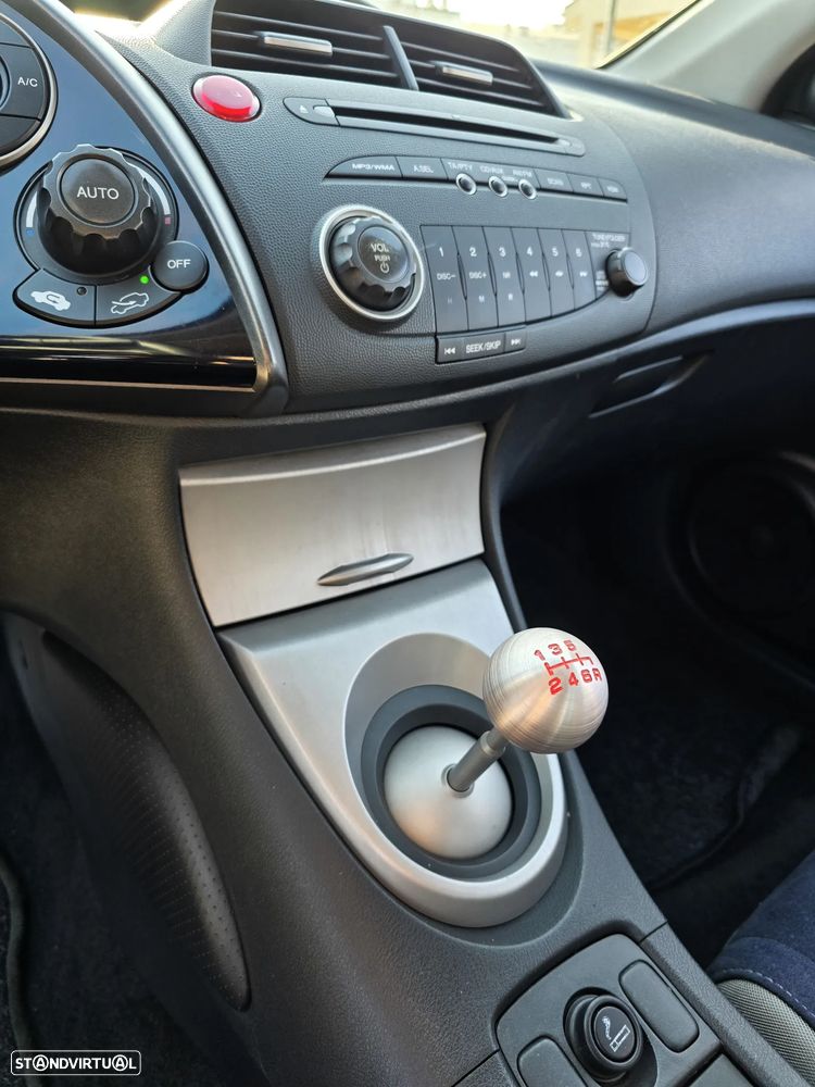 Honda Civic 1.4 Sport - 12