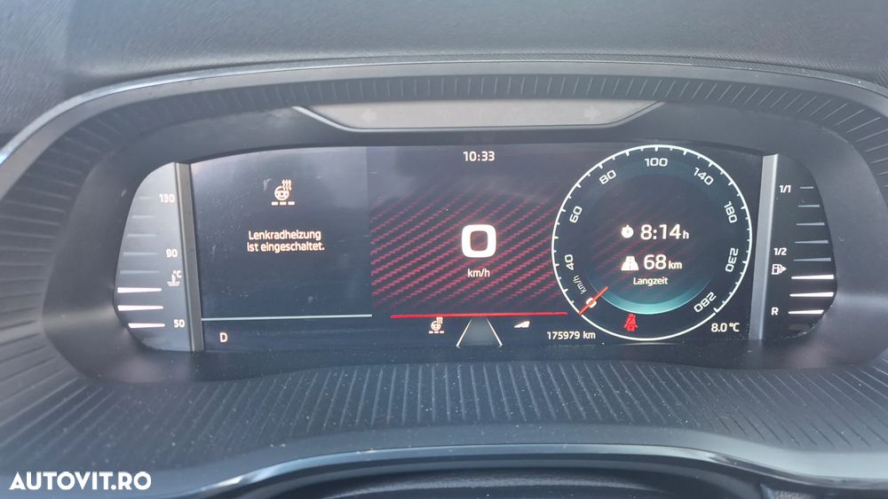 Skoda Octavia Combi 2.0 TDI DSG RS Plus - 28