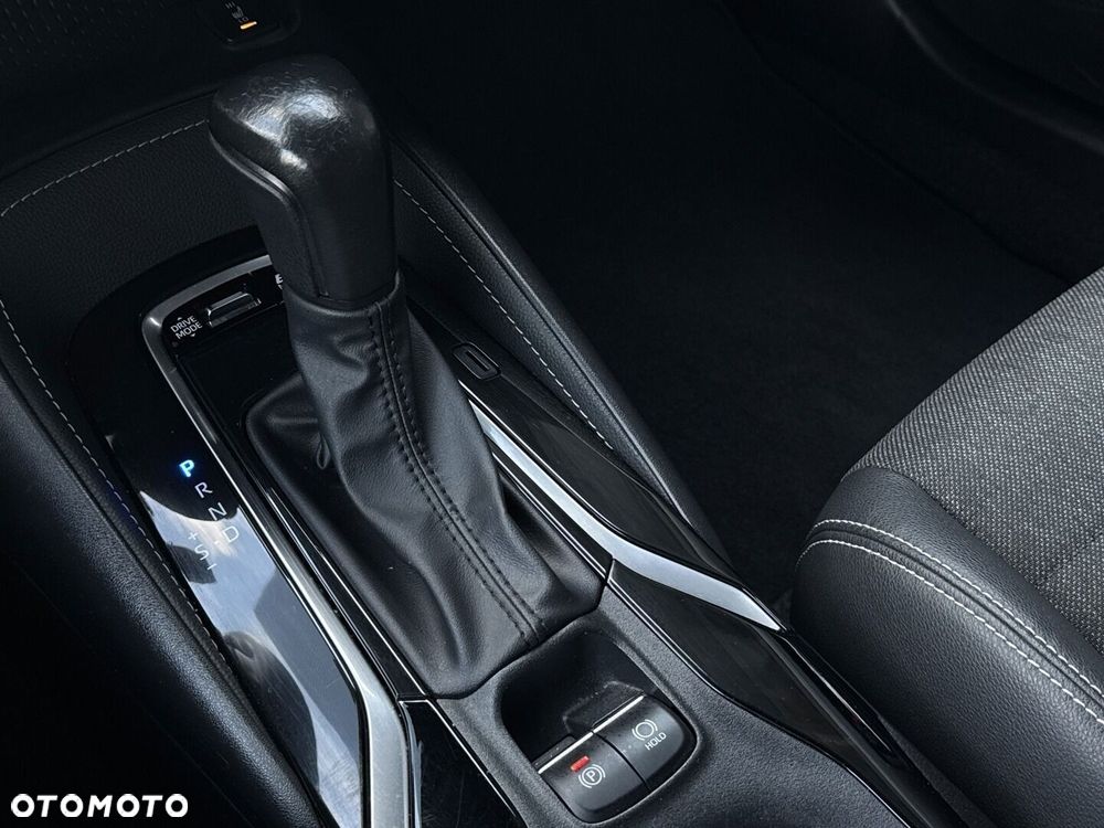 Toyota Corolla 2.0 Hybrid Comfort - 29