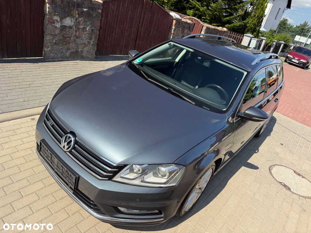 Volkswagen Passat 2.0 TDI DSG BlueMotion Technology R-Line - 9