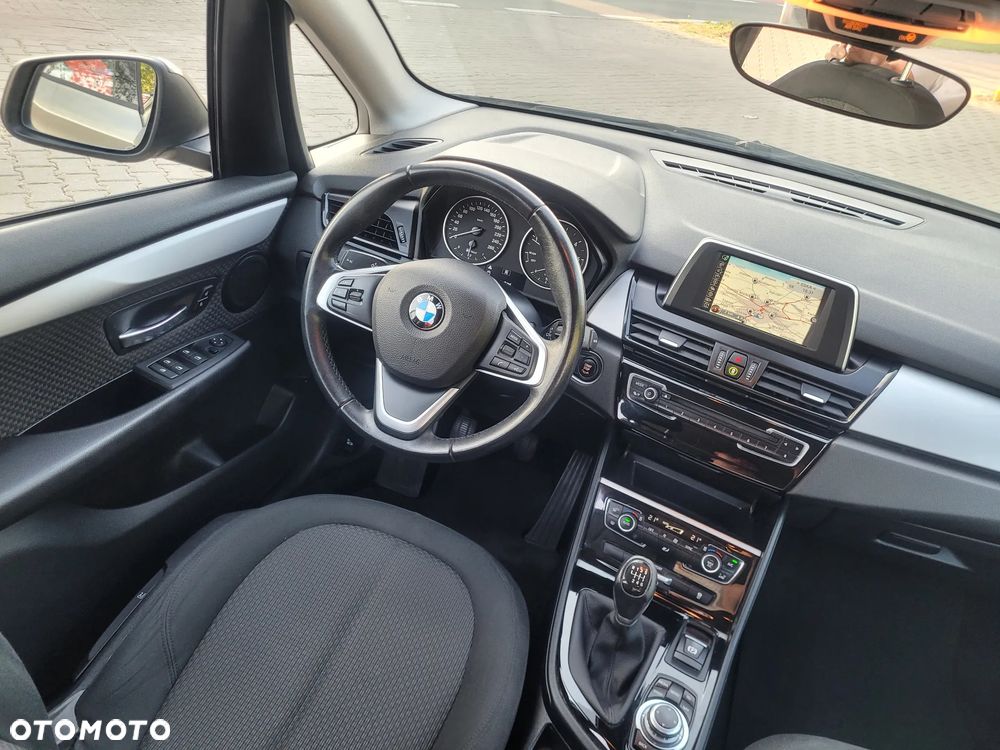 BMW Seria 2 218d Active Tourer - 13
