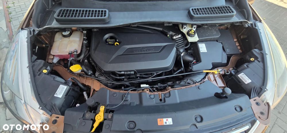 Ford Kuga 1.6 EcoBoost 2x4 SYNC - 35