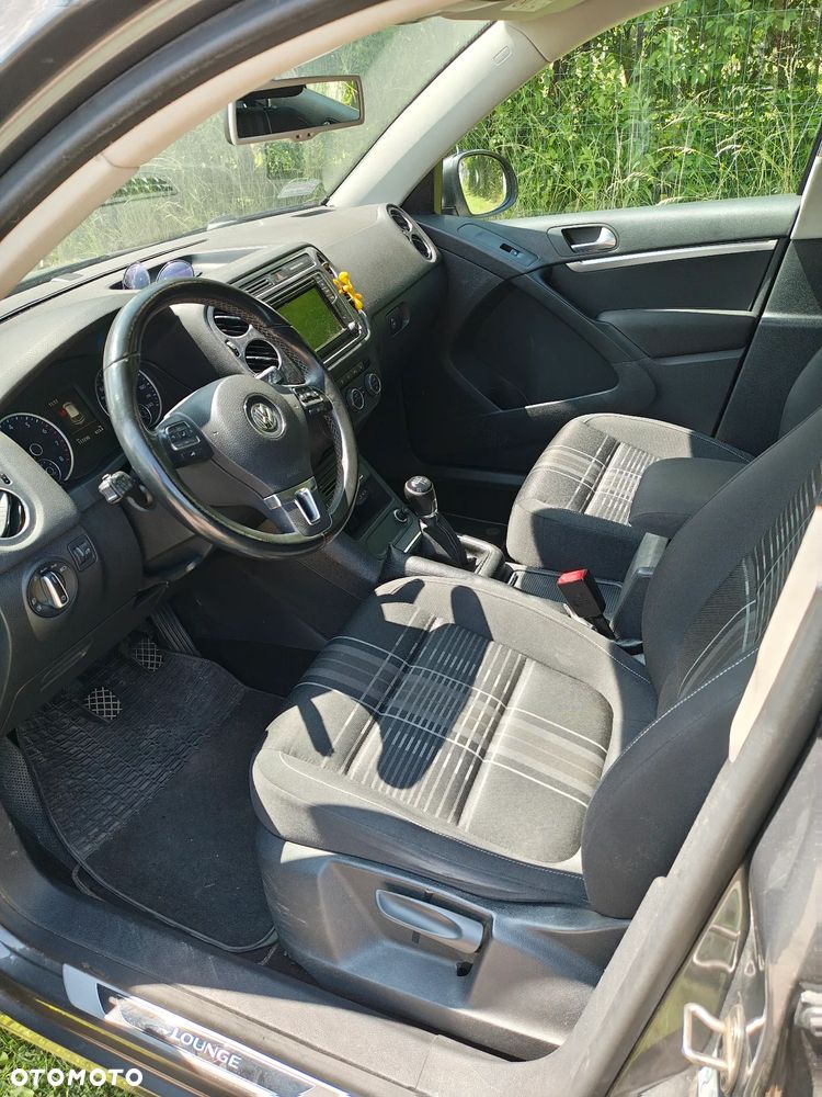 Volkswagen Tiguan - 13