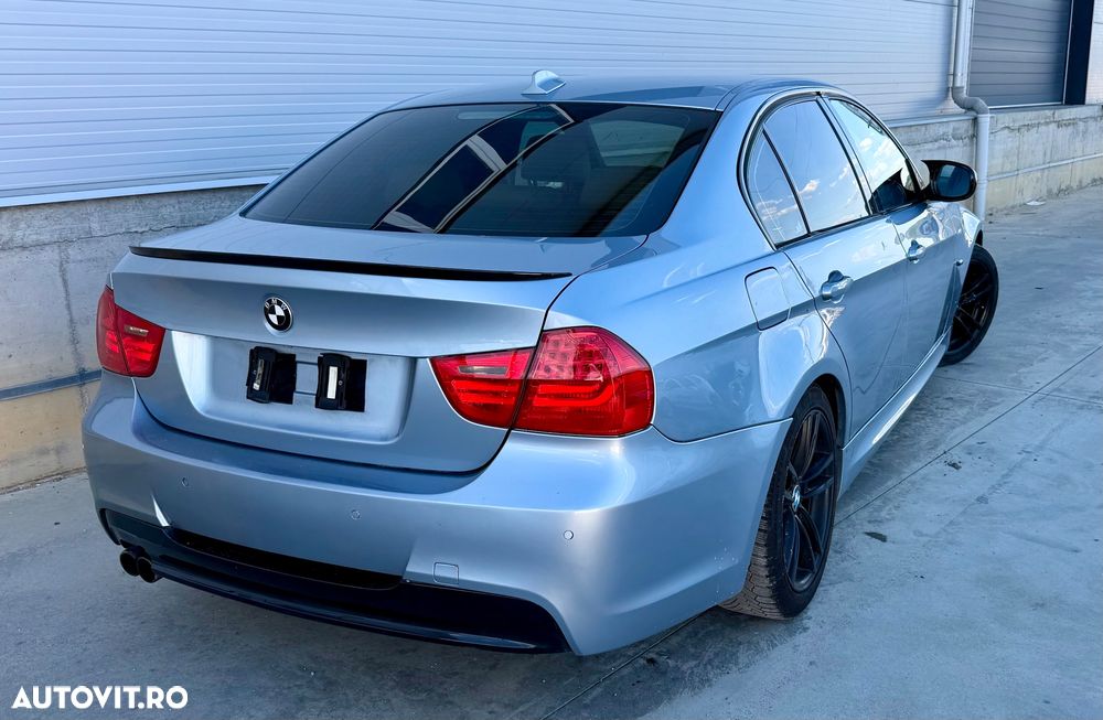 BMW Seria 3 320d DPF Aut. Edition Exclusive - 3