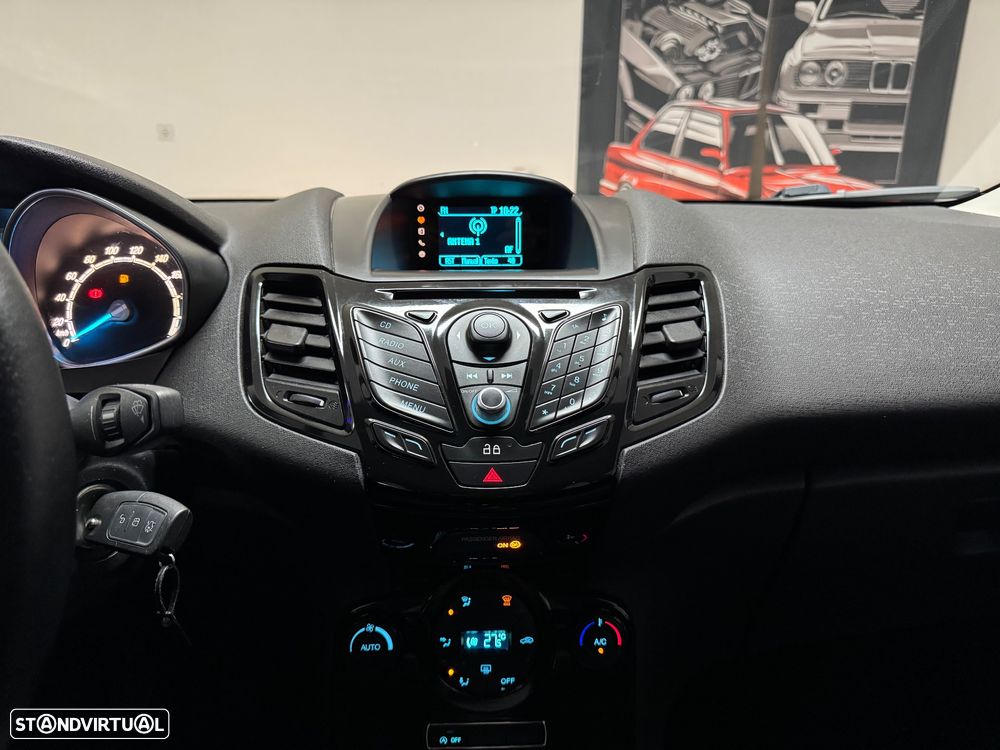 Ford Fiesta 1.0 T EcoBoost Titanium - 9