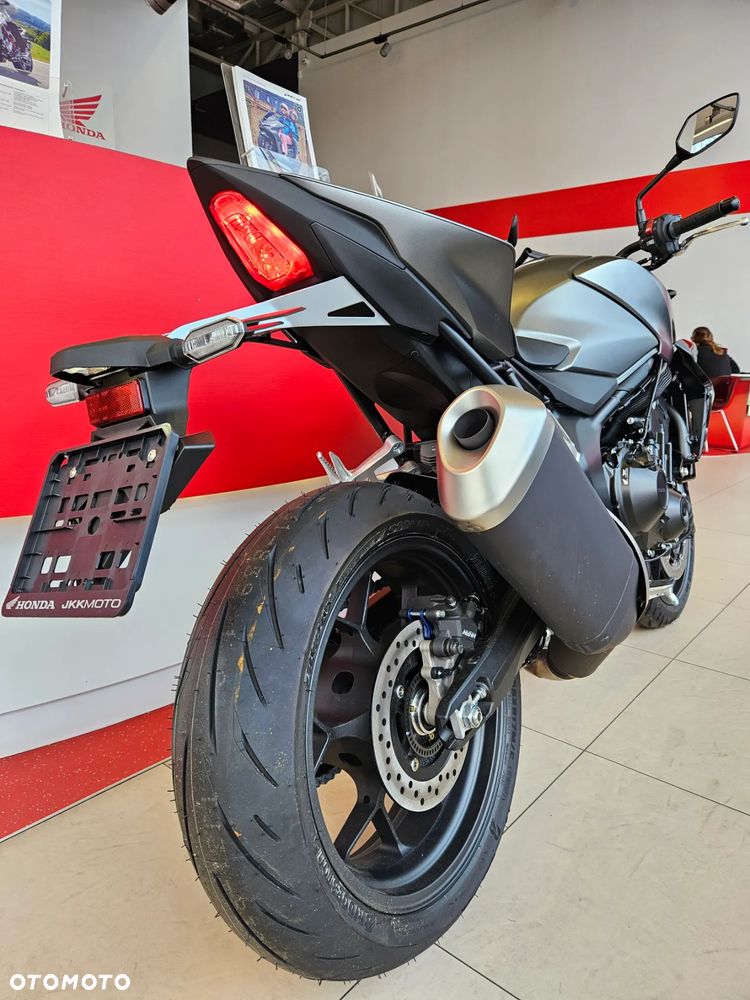 Honda Hornet - 20