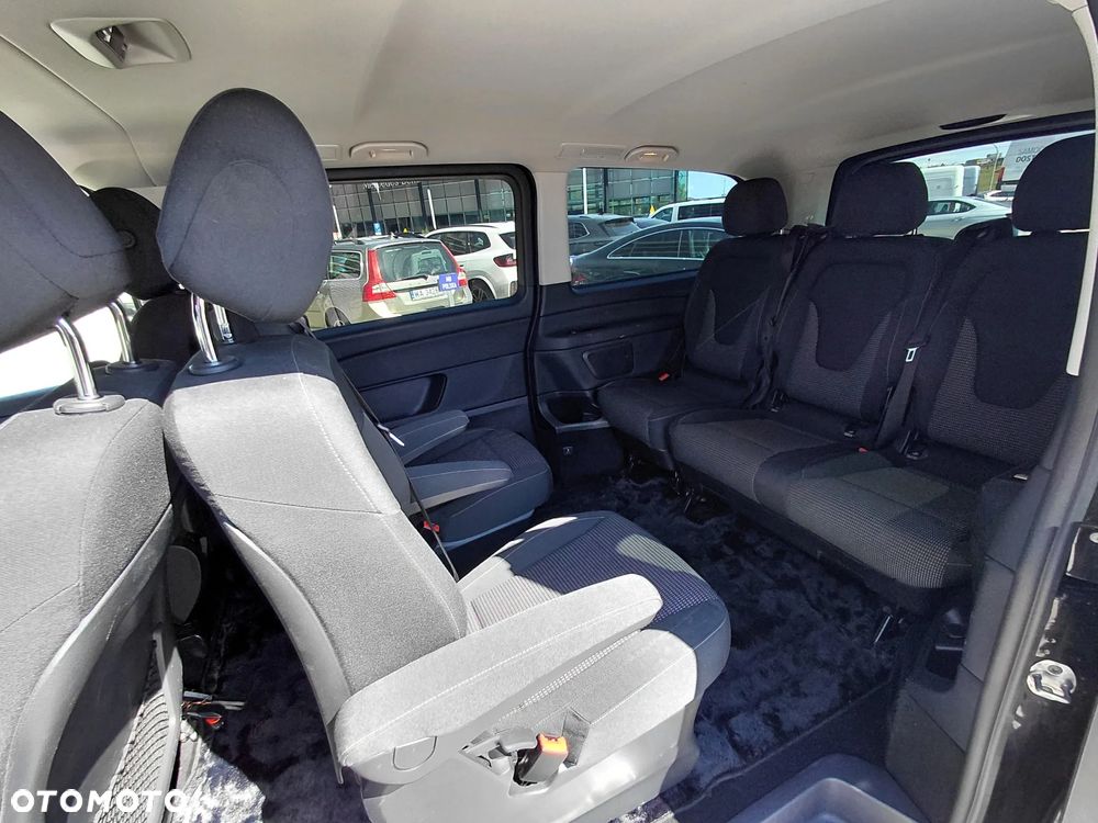 Mercedes-Benz Klasa V 220 d Avantgarde 9G-Tronic (d³ugi) - 26