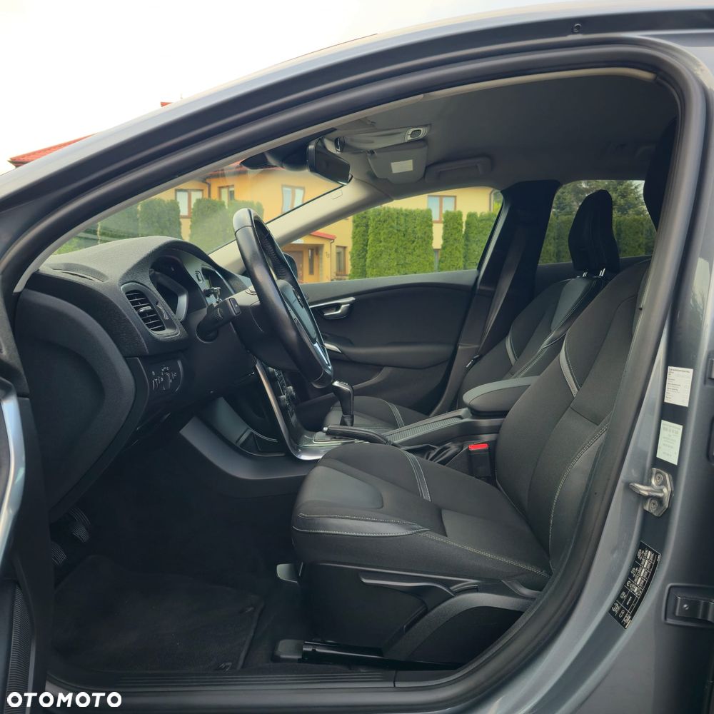 Volvo V40 D2 Drive-E Summum - 19