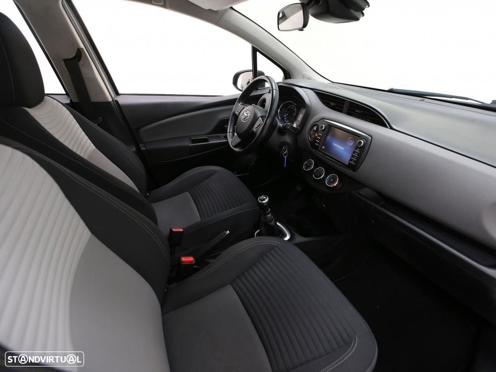 Toyota Yaris 1.4 D-4D Comfort - 9