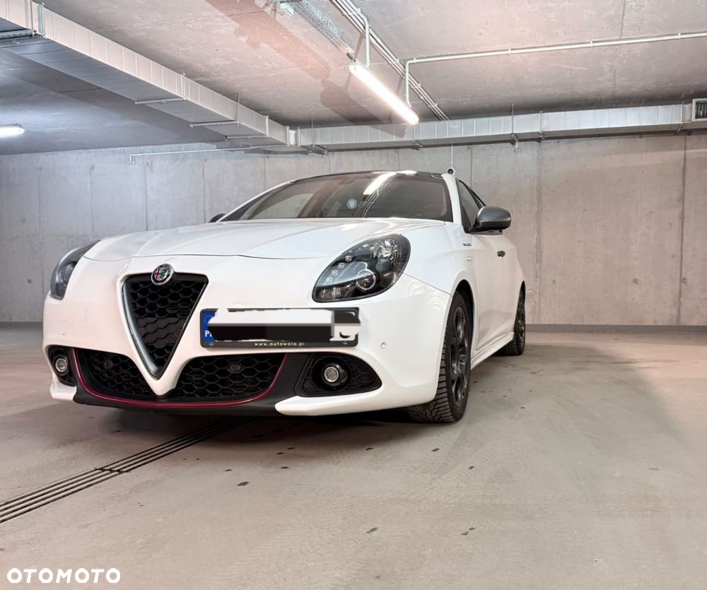 Alfa Romeo Giulietta 1750 TBi Veloce TCT - 2