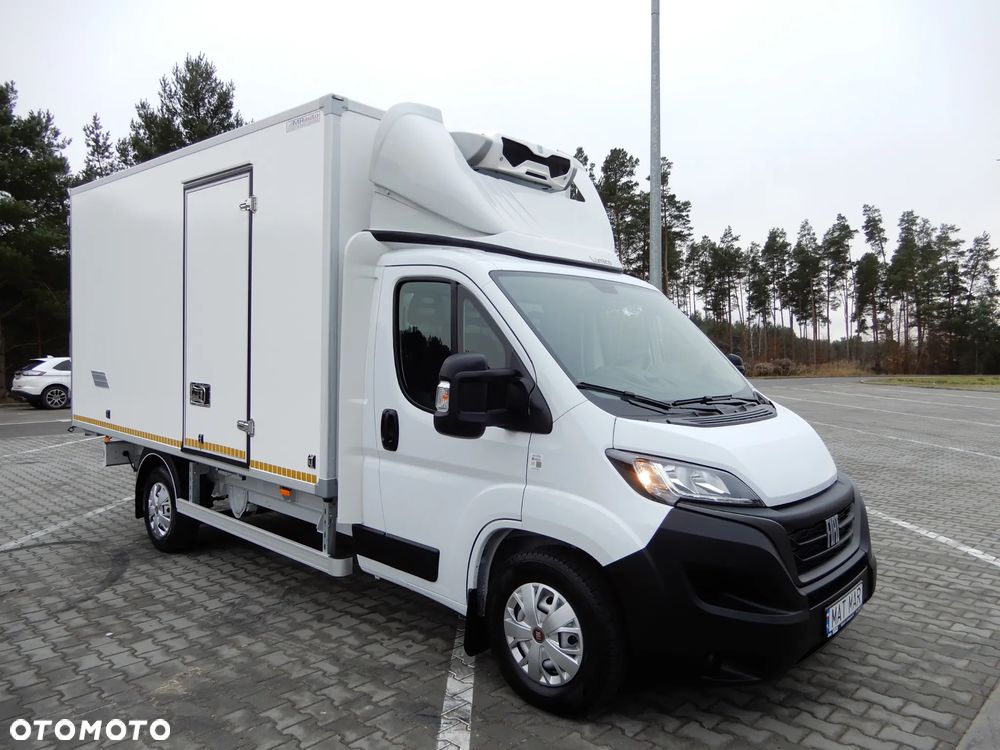 Fiat Ducato Serii 8 MAXI Wzmacniany 2.2 MultiJet3 H3-POWER 160 KM Chłodnia 4226 mm 8 Euro Palet Boczne Drzwi Agregat Zanotti -20*C Android Auto Carplay Stan Auta JAK NOWY POLECAM - 8