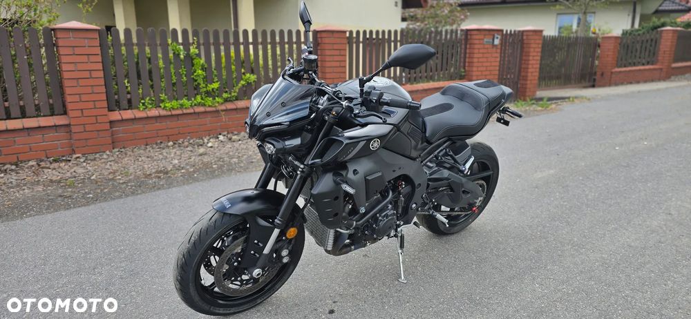 Yamaha MT - 8